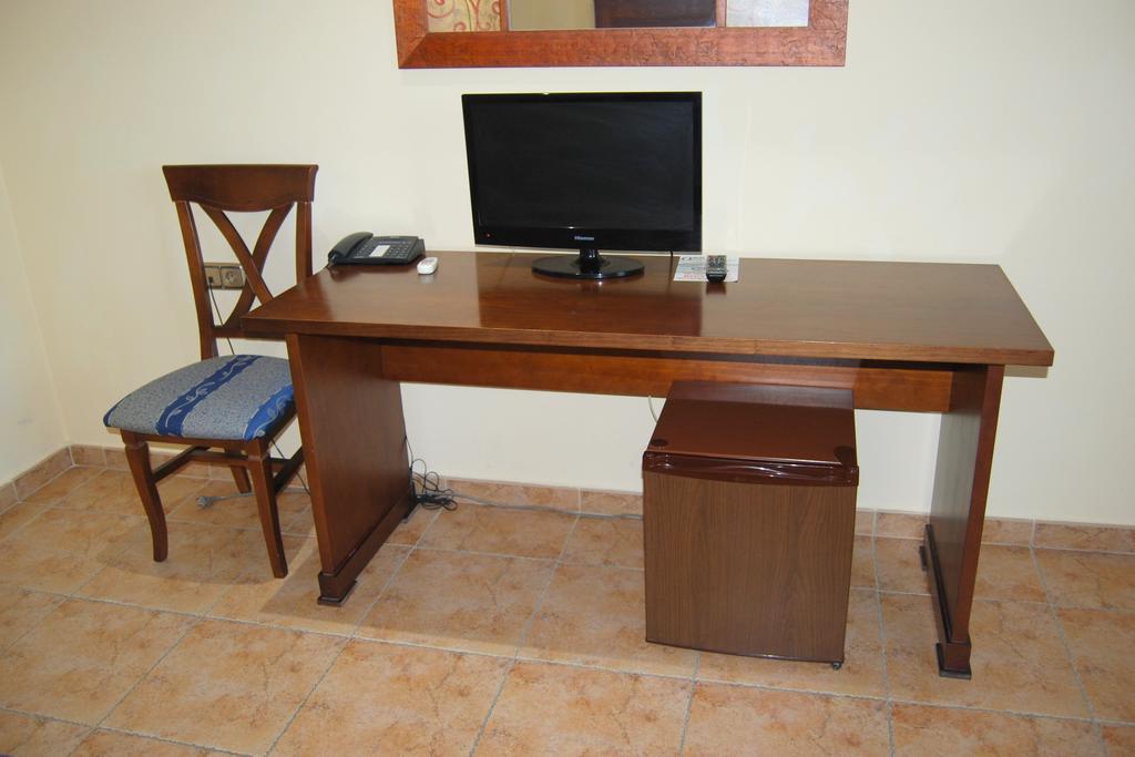 Hostal Meson Arboleas Cameră foto
