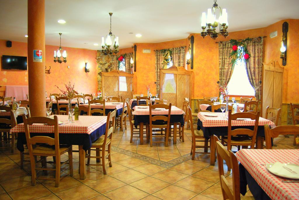 Hostal Meson Arboleas Exterior foto