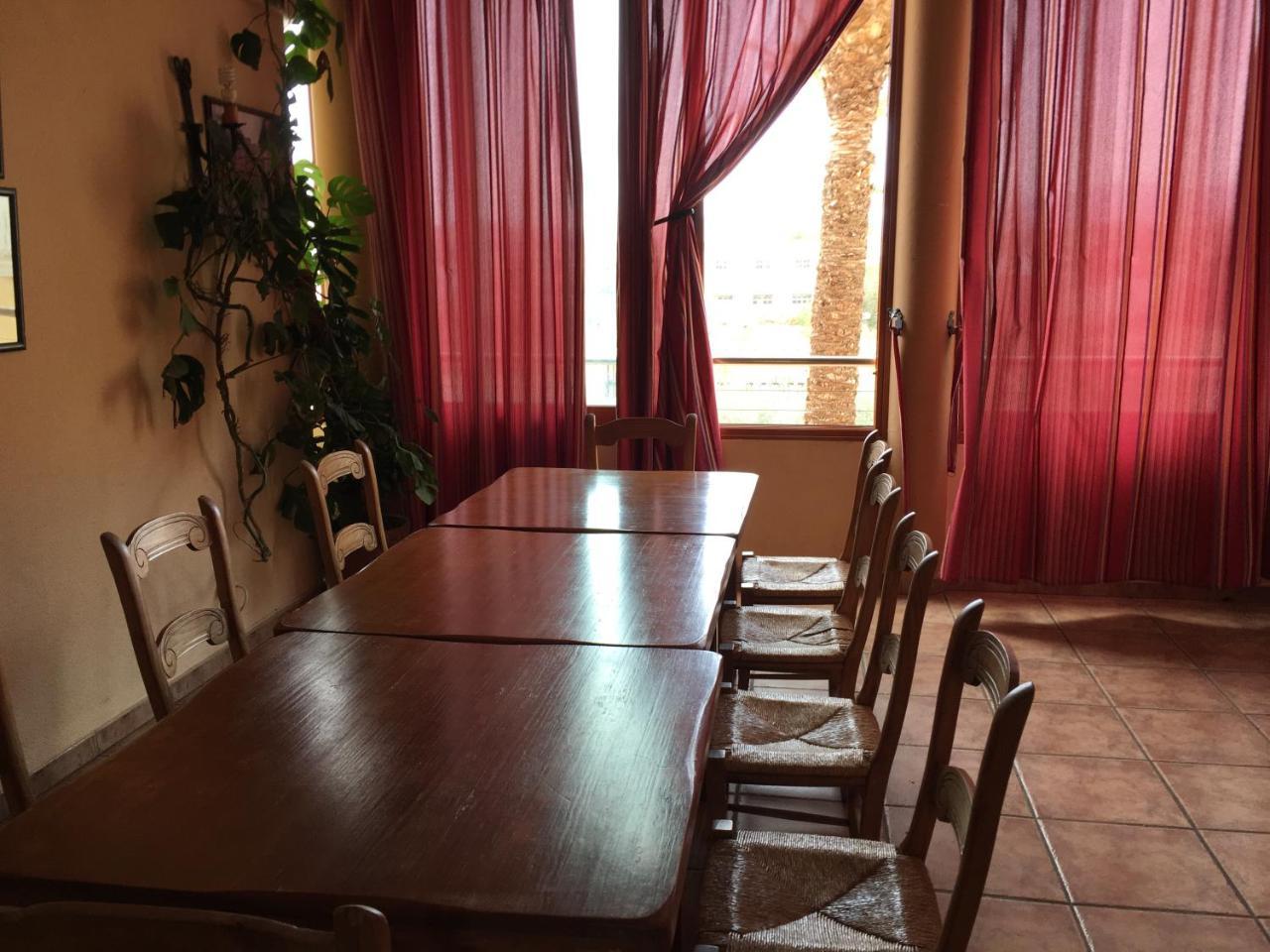 Hostal Meson Arboleas Exterior foto